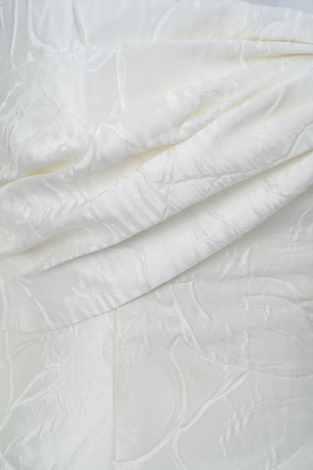 Soraya Puffy Sleeves Midi Dress