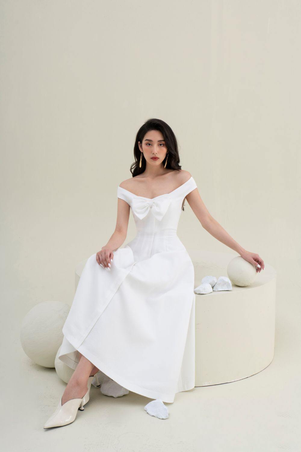 Jesse Bow Off-shoulder Midi Dress - Mean BLVD