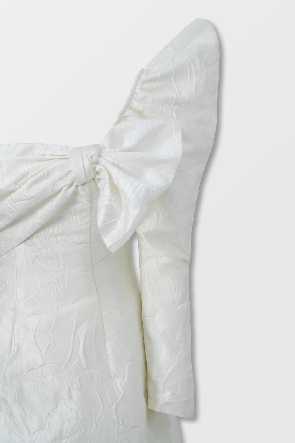 Soraya Puffy Sleeves Midi Dress