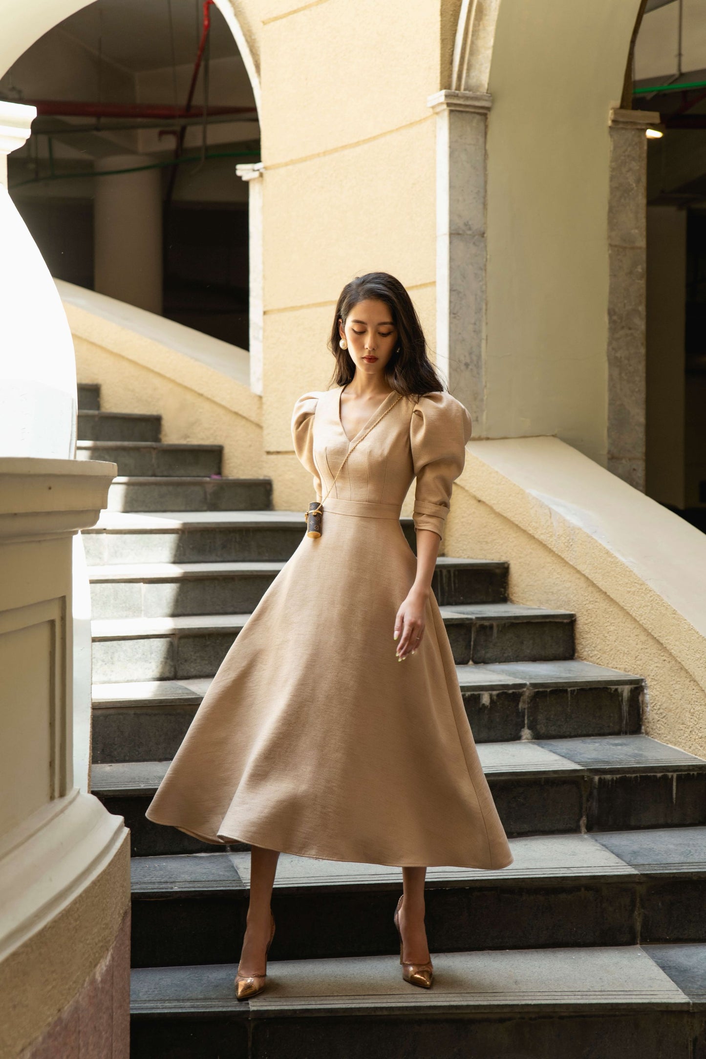 Priscilla Puffy Sleeves Midi Dress