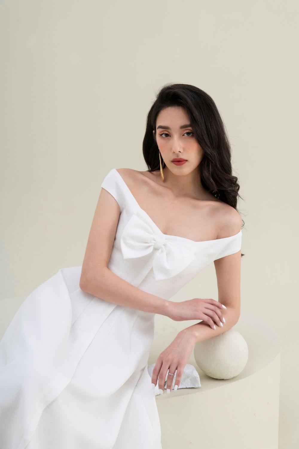 Jesse Bow Off-shoulder Midi Dress - Mean BLVD