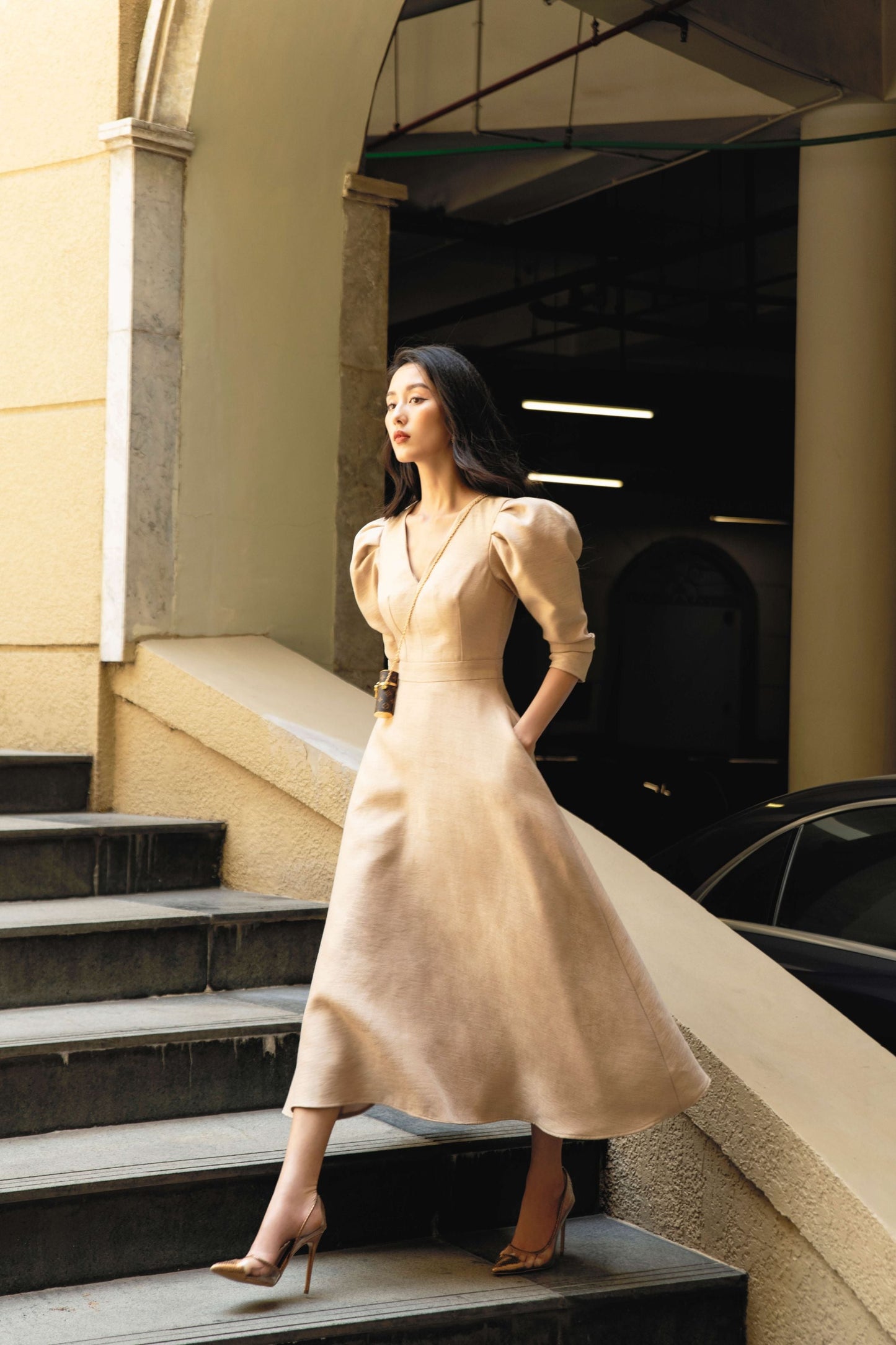 Priscilla Puffy Sleeves Midi Dress