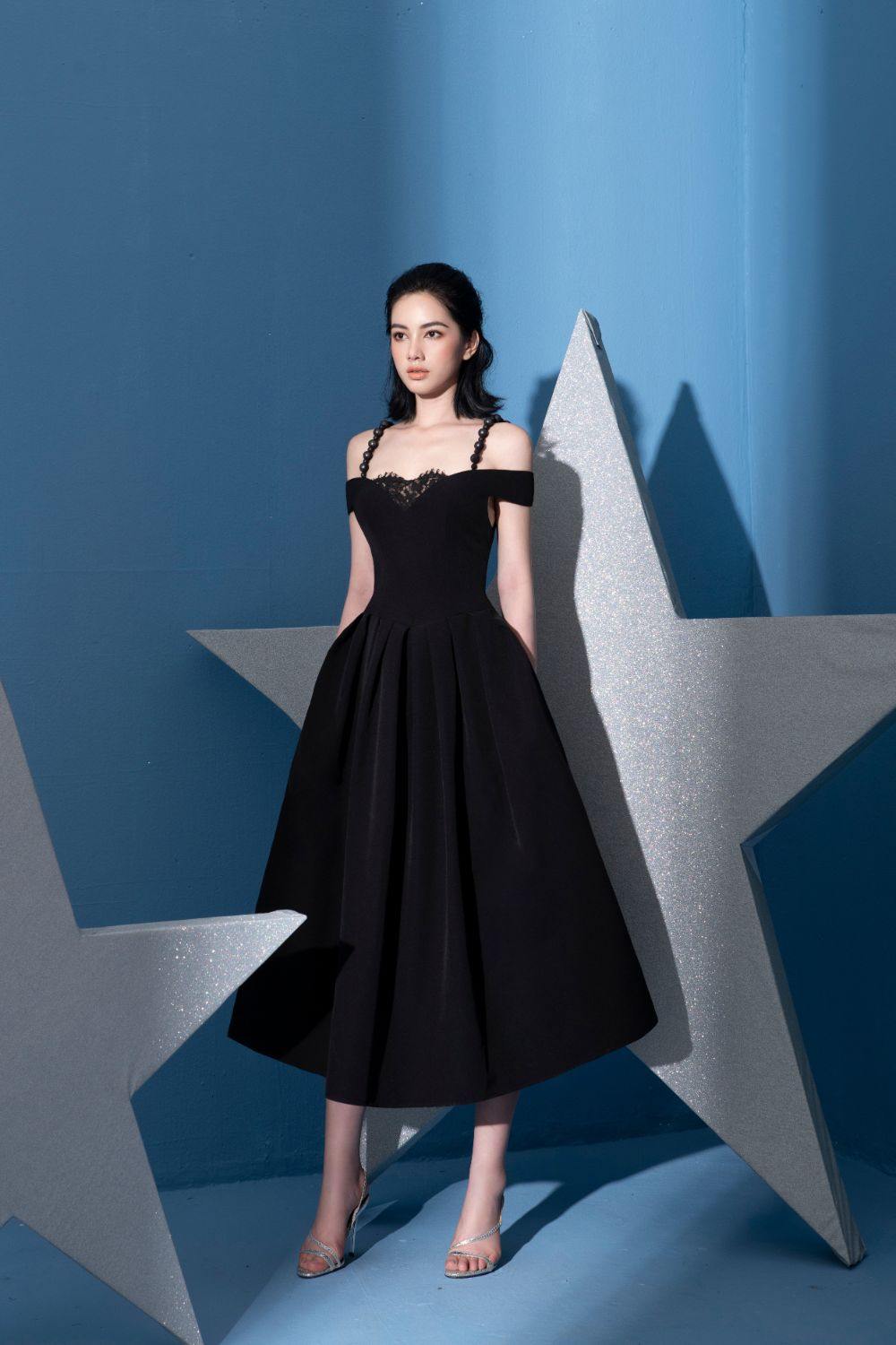 Garrick Off-shoulder Midi Dress with lace  - Mean BLVD