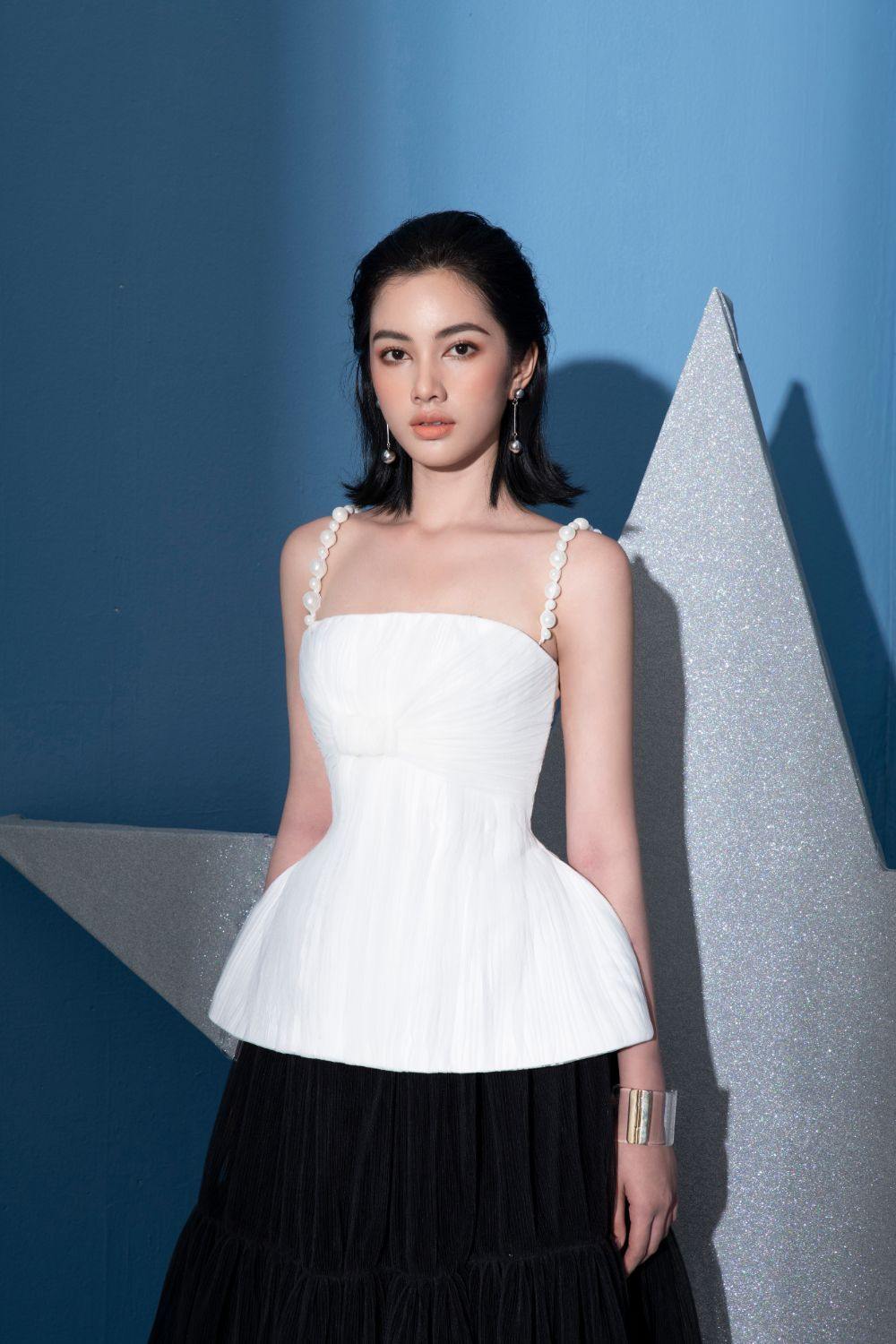 Edsel Hourglass-shaped Camisole  - Mean BLVD