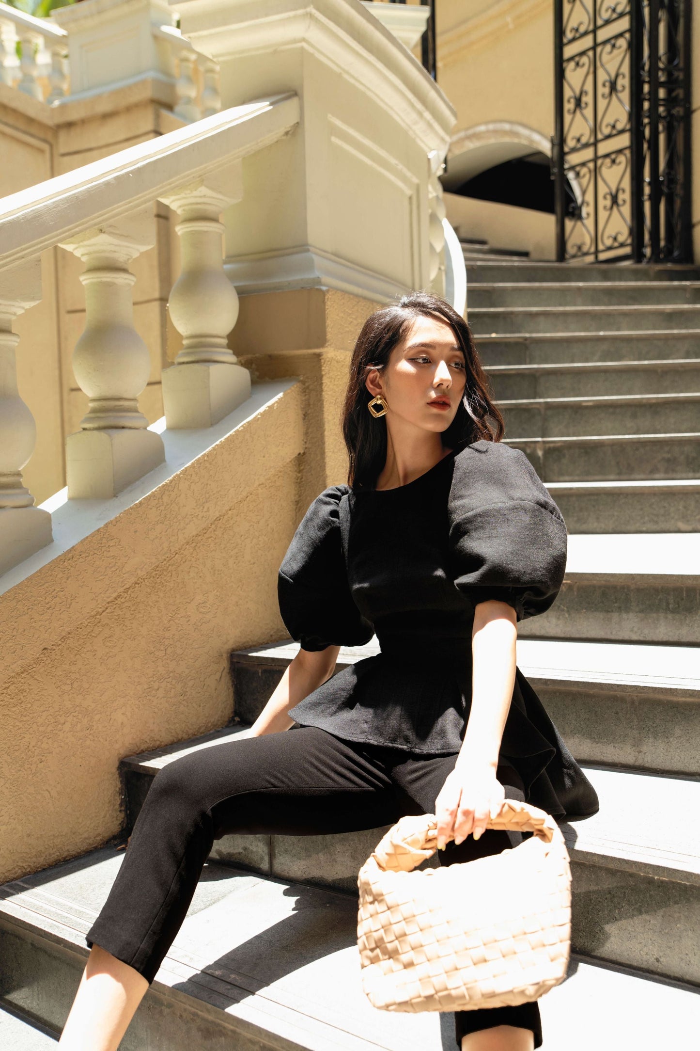 Victoria Puffy Sleeves Top